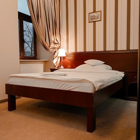 ראדום Rynek 6 Retro Pub & Hostel מראה חיצוני תמונה