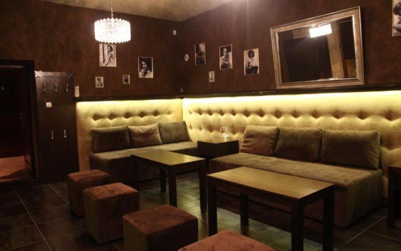 ראדום Rynek 6 Retro Pub & Hostel מראה חיצוני תמונה