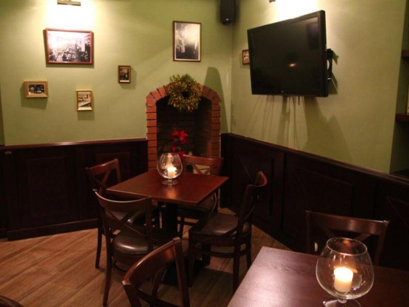 ראדום Rynek 6 Retro Pub & Hostel מראה חיצוני תמונה