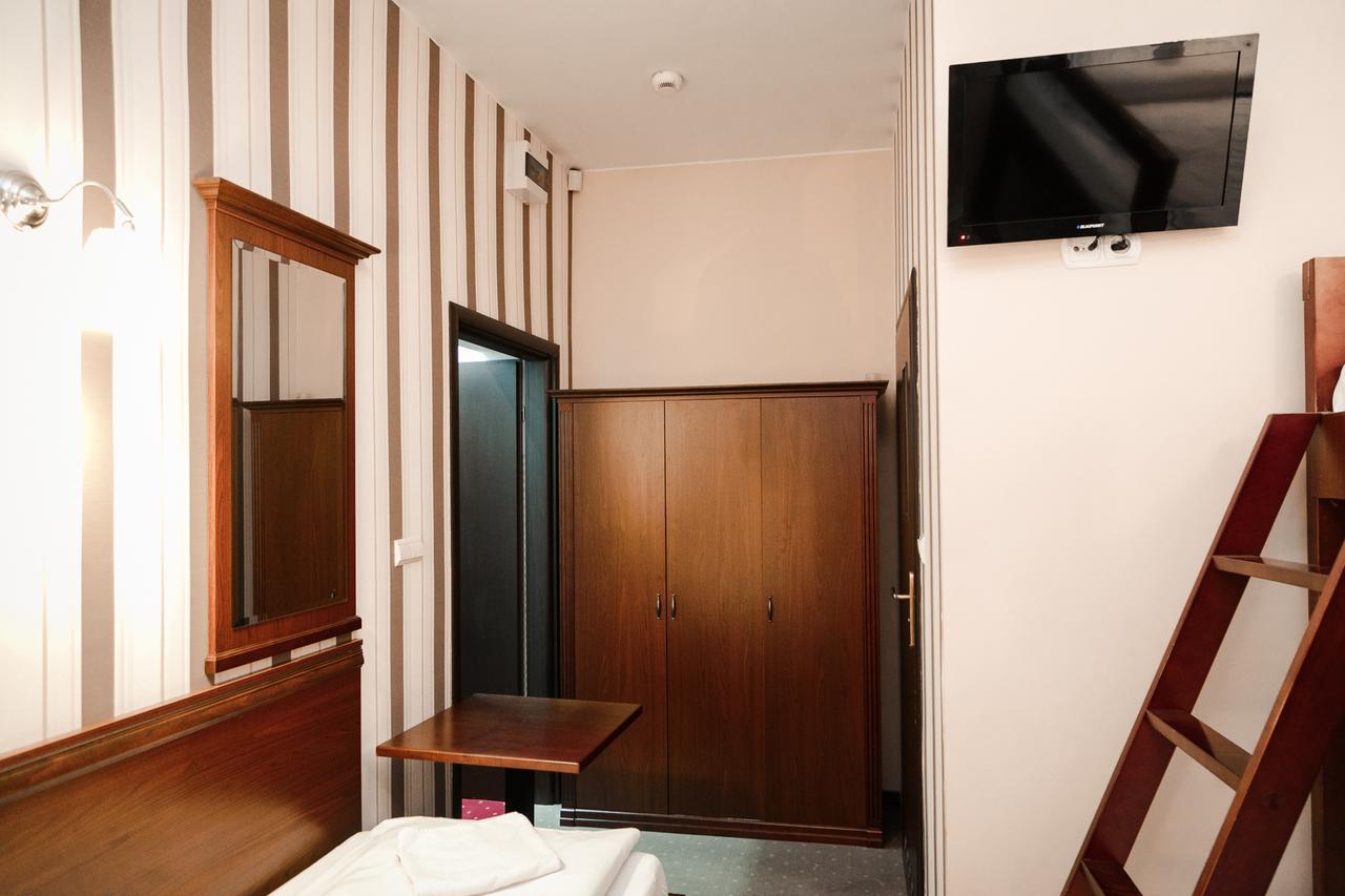 ראדום Rynek 6 Retro Pub & Hostel מראה חיצוני תמונה