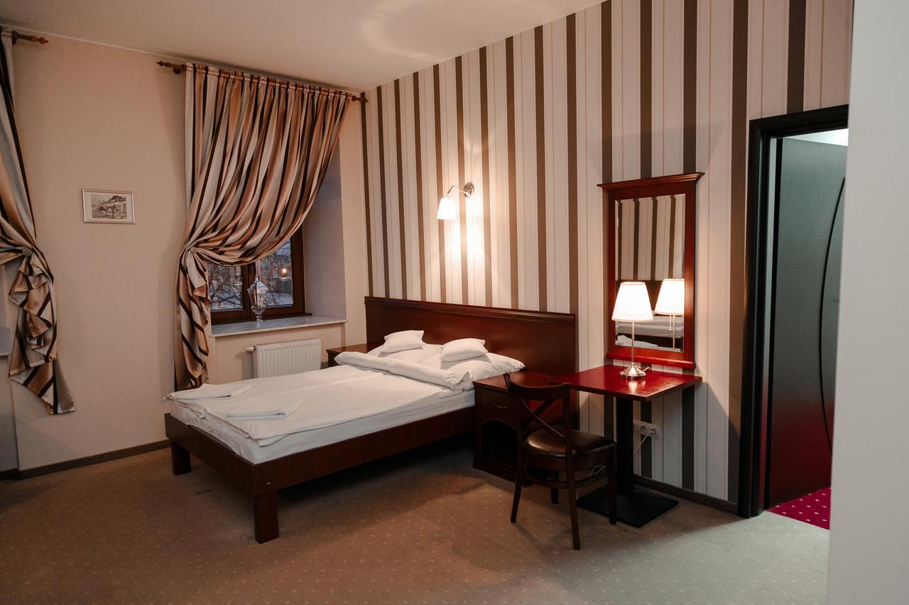 ראדום Rynek 6 Retro Pub & Hostel מראה חיצוני תמונה
